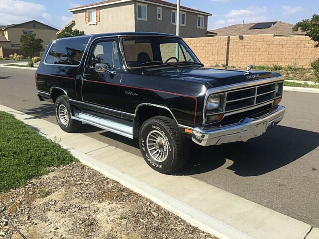 1986 Black Dodge Ramcharger