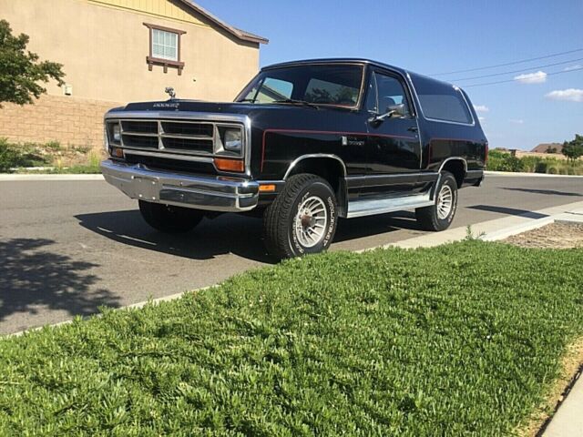 1986 Black Dodge Ramcharger