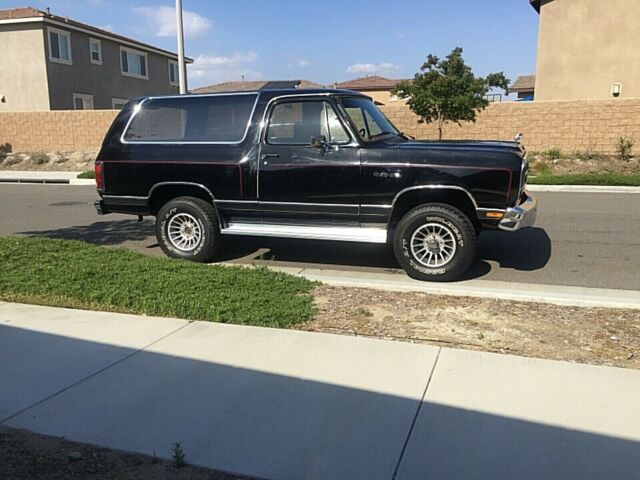 1986 Black Dodge Ramcharger