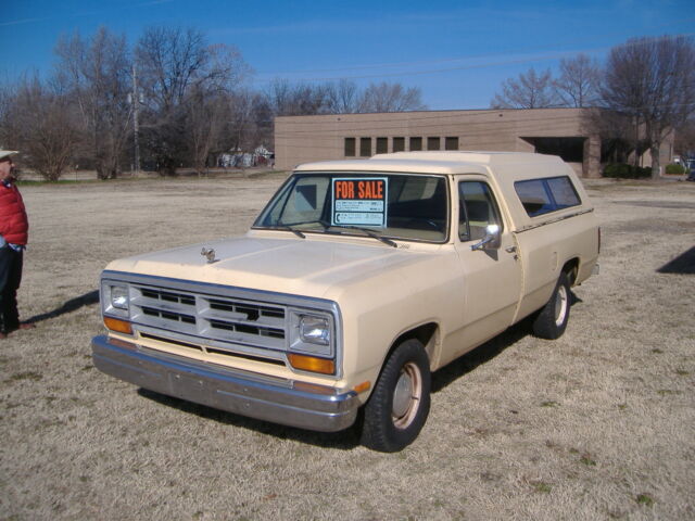 1986 beight Dodge Ram 1500 Extended Crew Cab Pickup