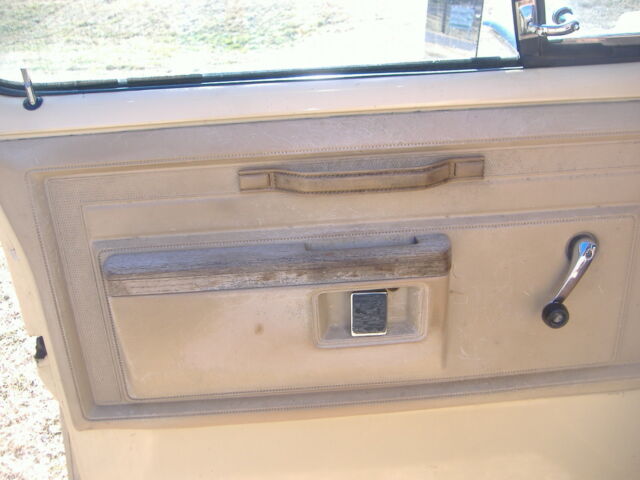 1986 beight Dodge Ram 1500 Extended Crew Cab Pickup