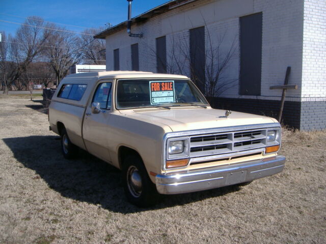1986 beight Dodge Ram 1500 Extended Crew Cab Pickup