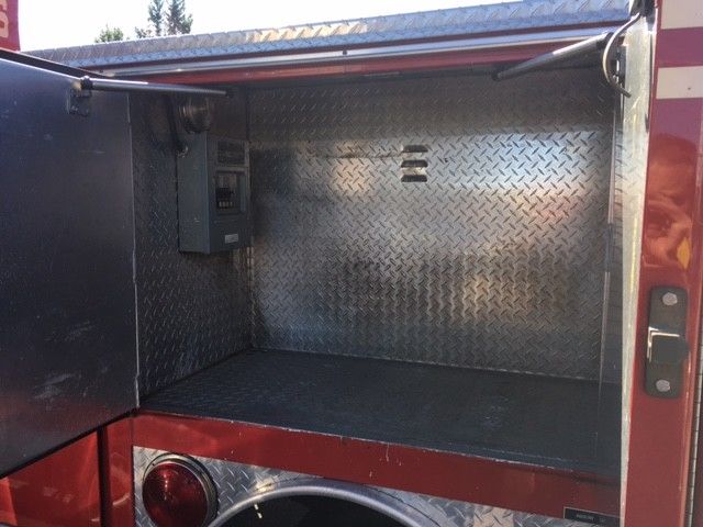 1986 Red Ford F-550 Light Rescue/Utility Truck