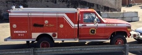 1986 Red Ford F-550 Light Rescue/Utility Truck