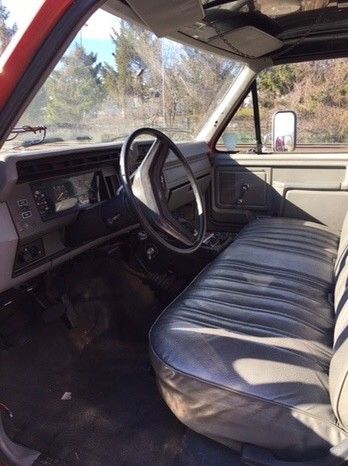 1986 Red Ford F-550 Light Rescue/Utility Truck