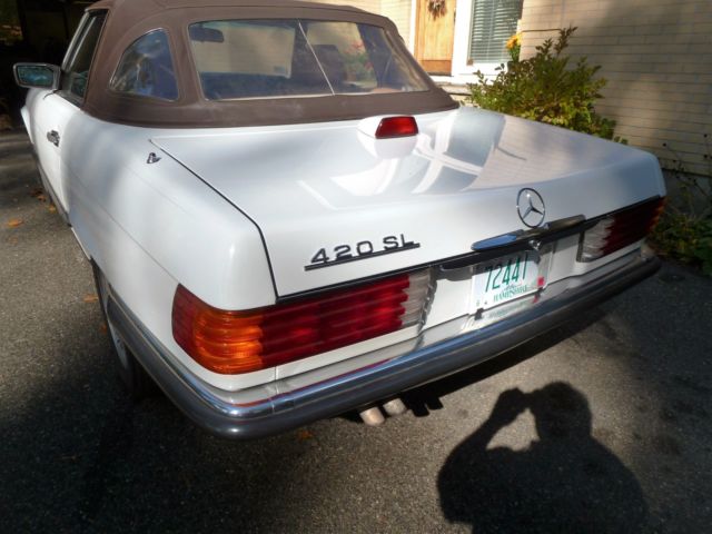 1986 White Mercedes-Benz SL-Class Convertible
