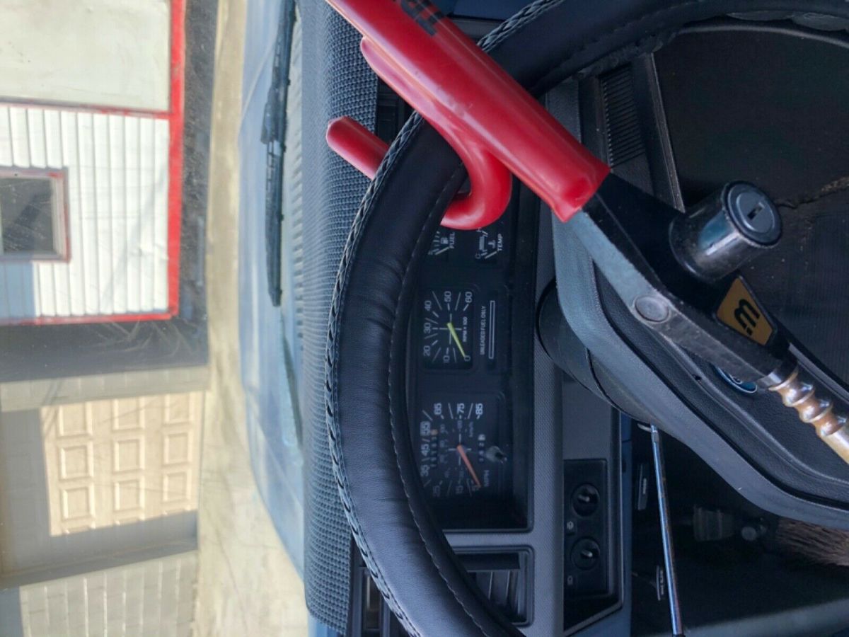 1986 Blue Ford F-150 Standard Cab Pickup