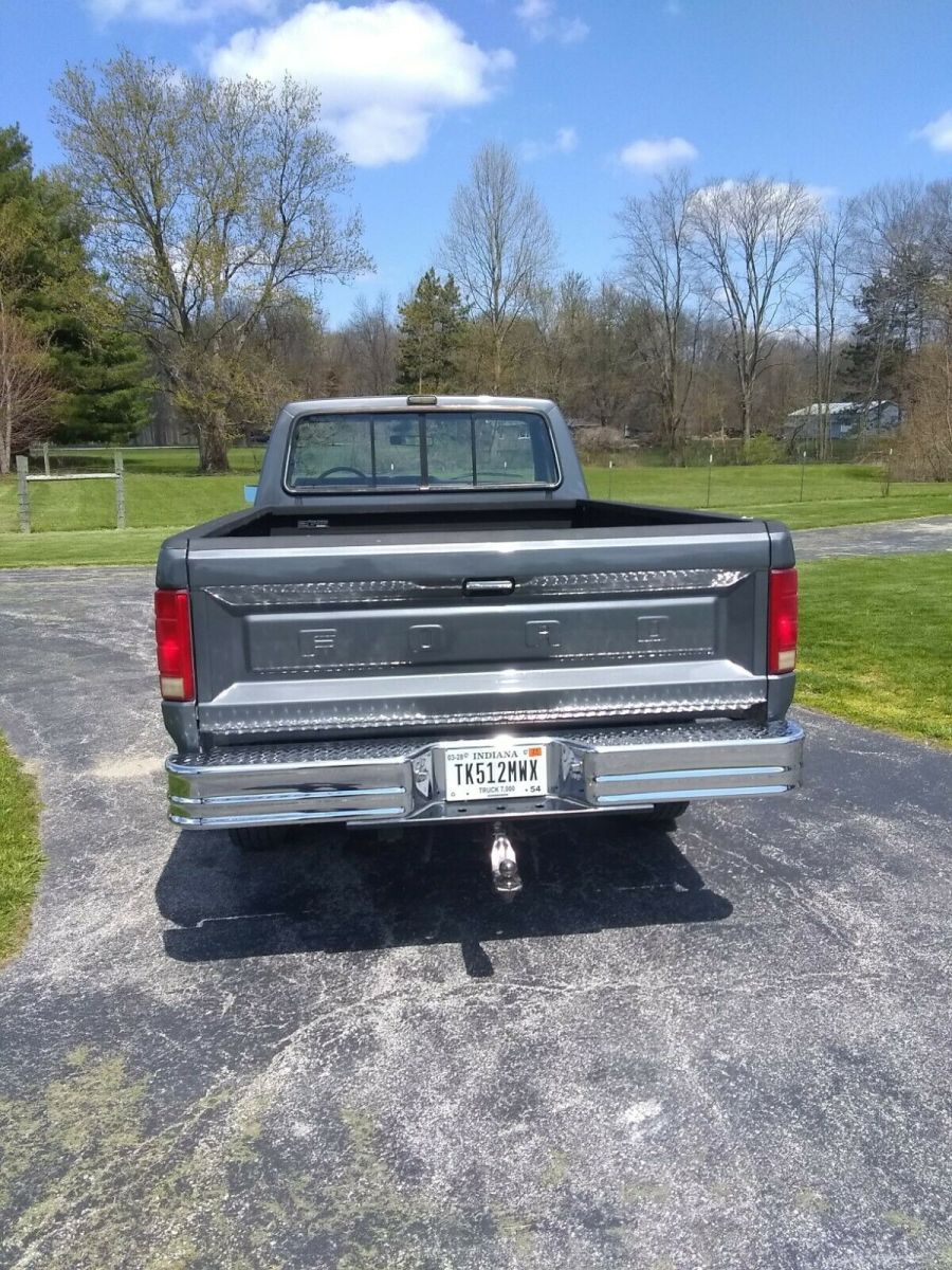 1986 Gray Ford F-250 Standard Cab Pickup