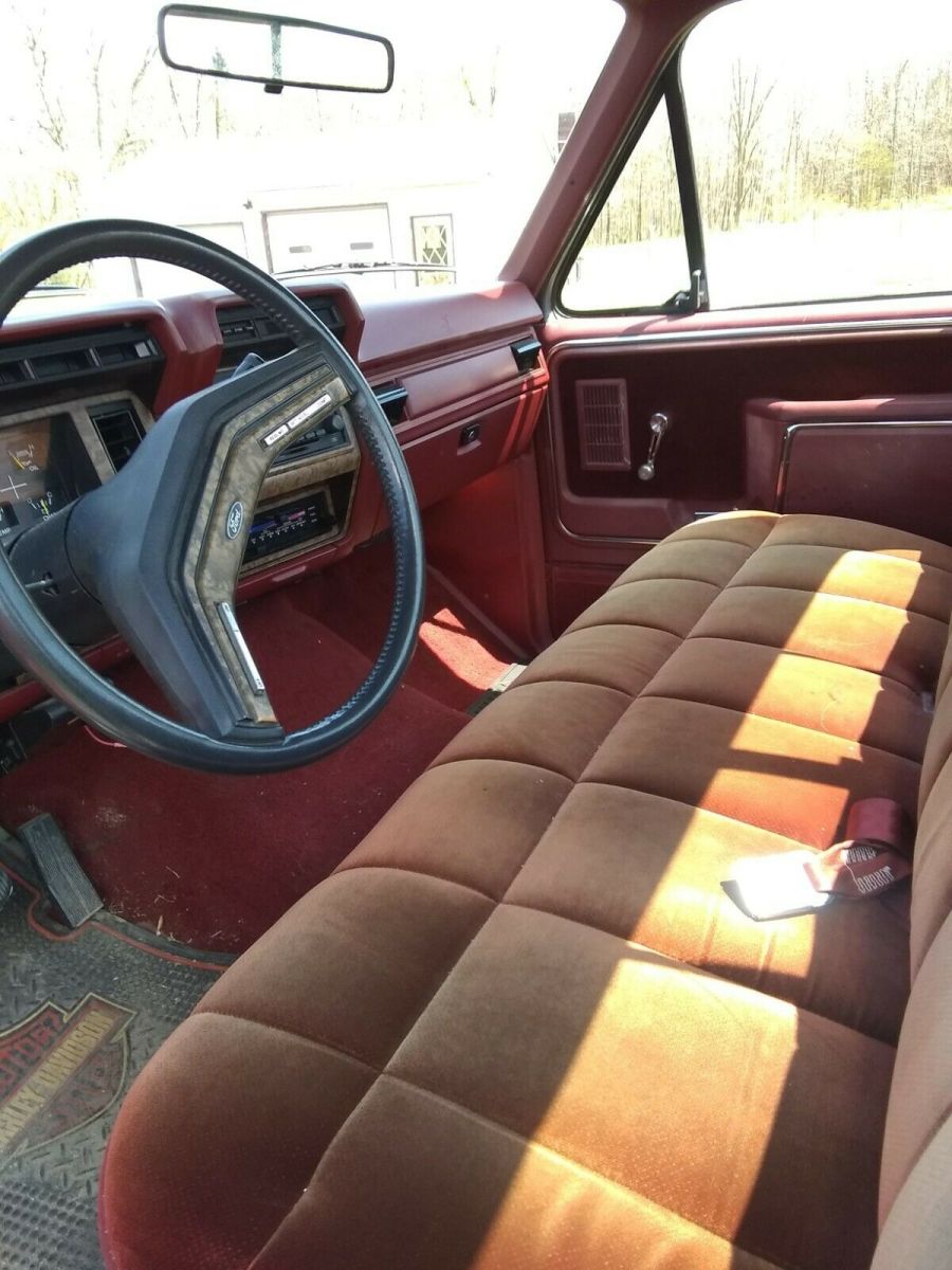 1986 Gray Ford F-250 Standard Cab Pickup