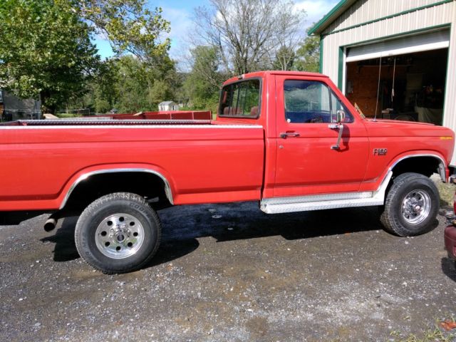 1986 Red Ford F-350
