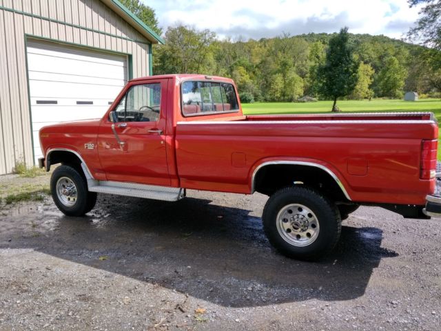 1986 Red Ford F-350