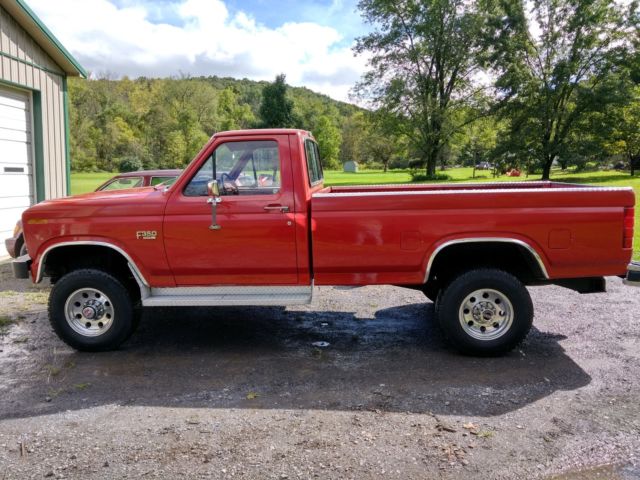 1986 Red Ford F-350