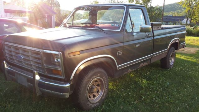 1986 Black Ford F-150 Standard Cab Pickup