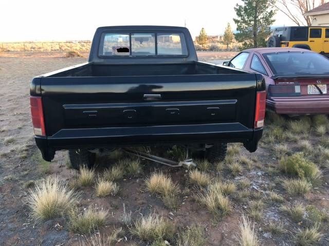 1986 Black Ford F-150 Standard Cab Pickup