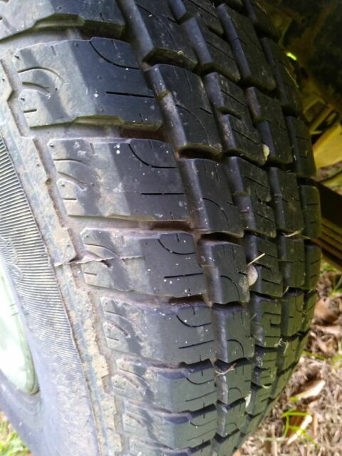 1986 Blue-White Ford F-250 Extended Cab Pickup