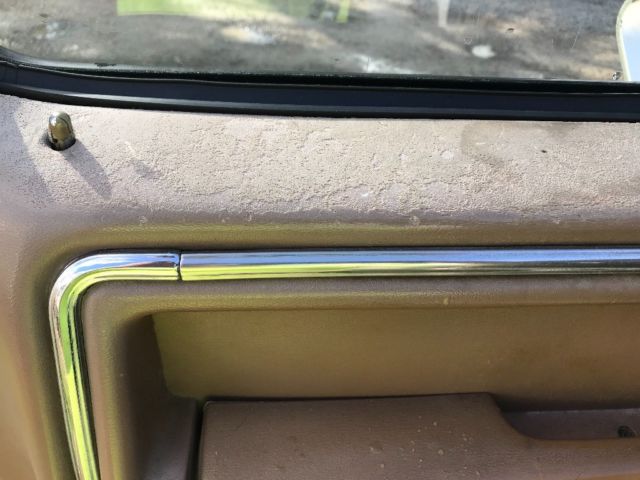 1986 White Ford F-250 Extended Cab Pickup