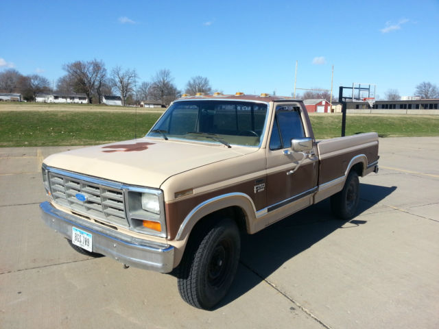1986 Brown Ford F-250 TRUCK