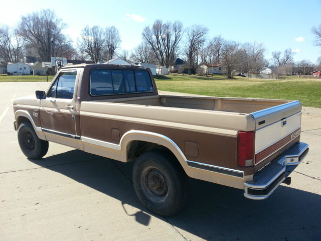 1986 Brown Ford F-250 TRUCK