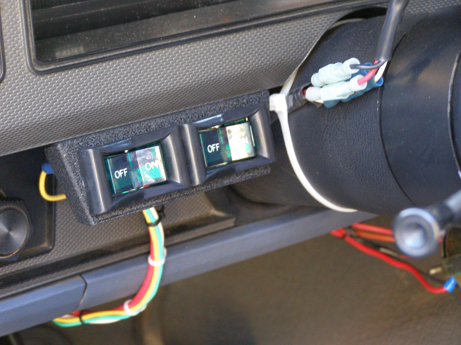 1986 Blue Ford Bronco Sport Utility