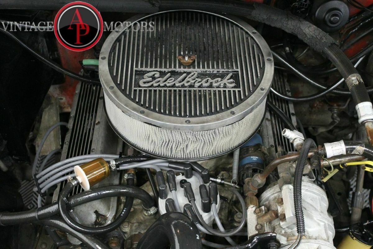 1986 Red Ford Bronco --