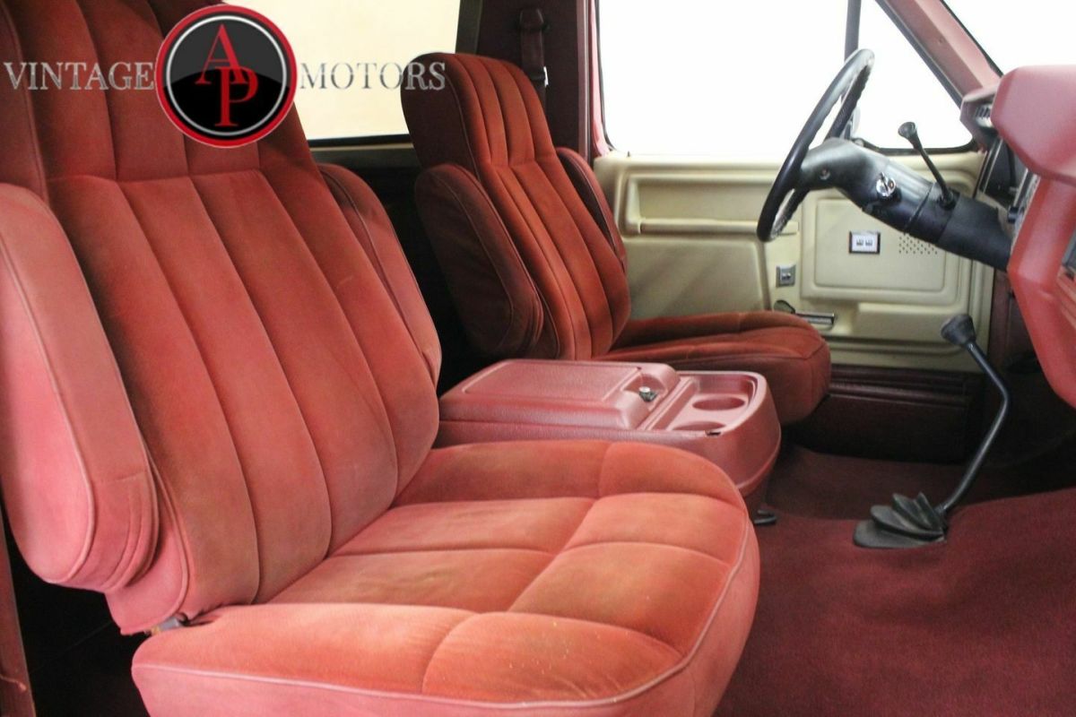 1986 Red Ford Bronco --