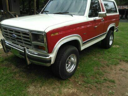 1986 Ford Bronco SUV