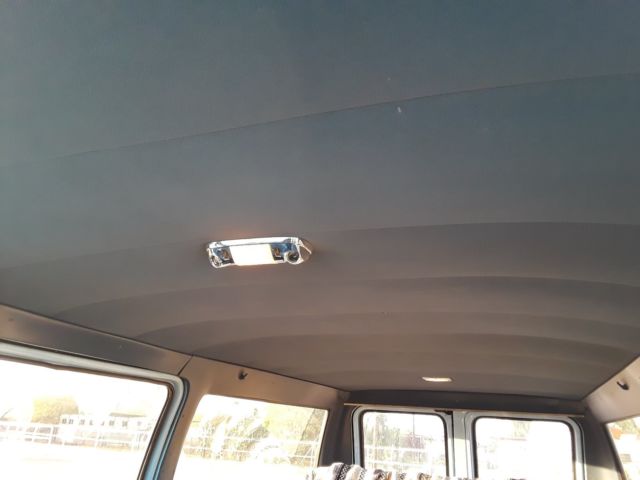 1986 Blue Ford E-Series Van Van