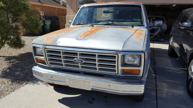 1986 Black Ford F-150 --