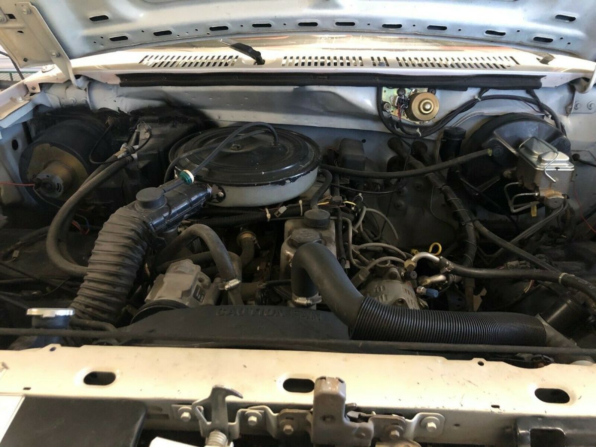 1986 White Ford F-150