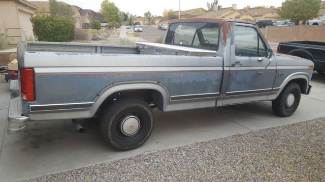 1986 Black Ford F-150 --