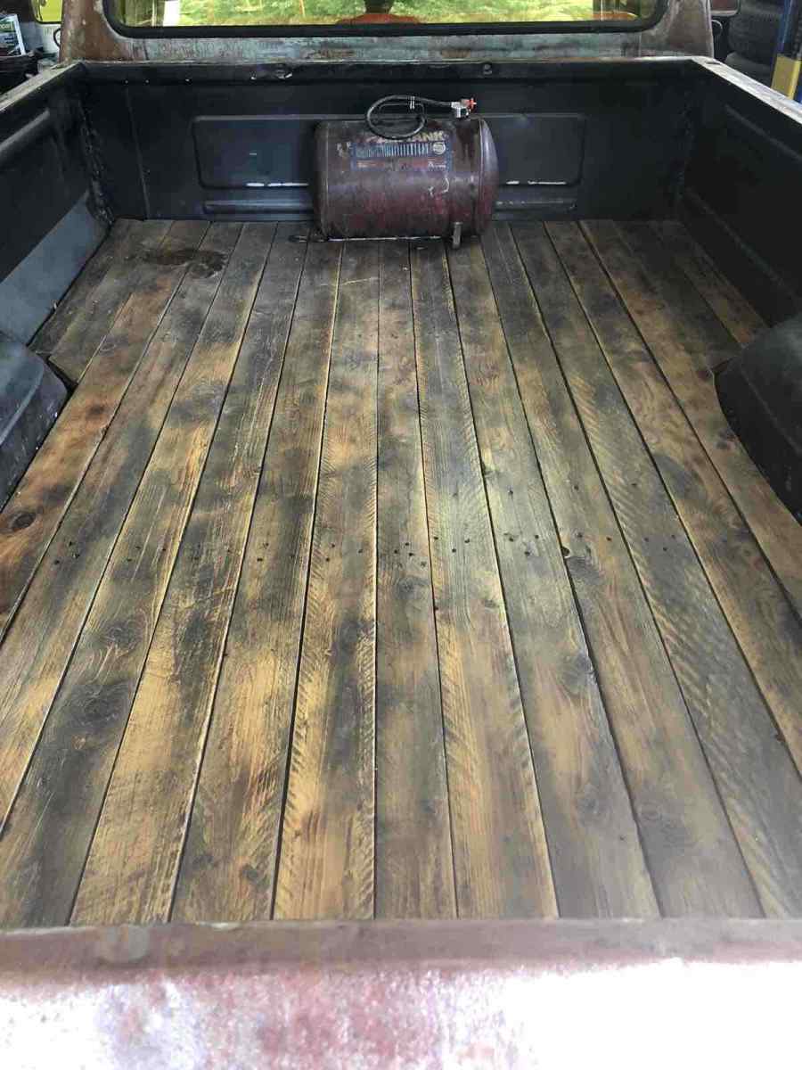 1986 Orange Ford F-150 Pickup