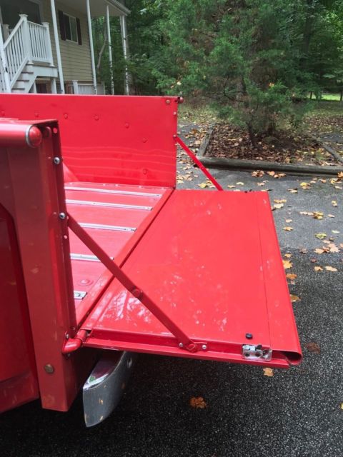 1986 Red Ford F-150 Standard Cab Pickup