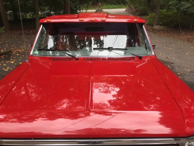 1986 Red Ford F-150 Standard Cab Pickup