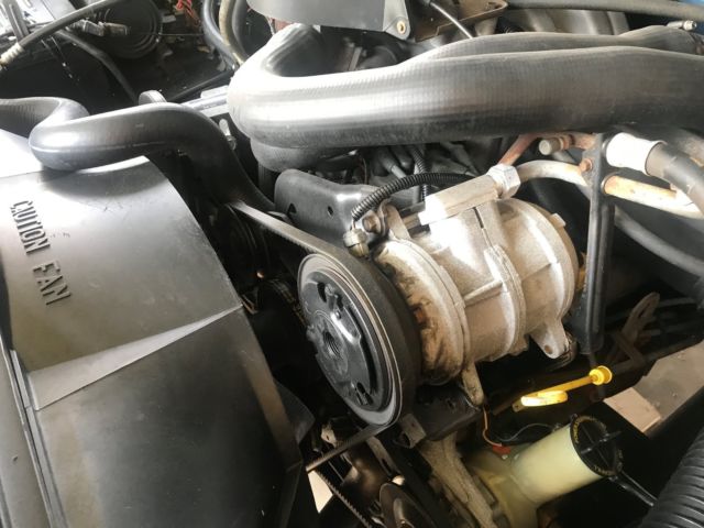 1986 Blue Ford F-150 Standard Cab Pickup