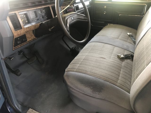 1986 Blue Ford F-150 Standard Cab Pickup