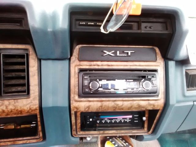 1986 Blue & White Ford F-150 Standard Cab Pickup