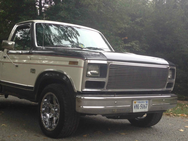 1986 White Ford F-150