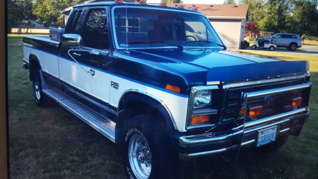 1986 Blue Ford F-250 Extended Cab Pickup