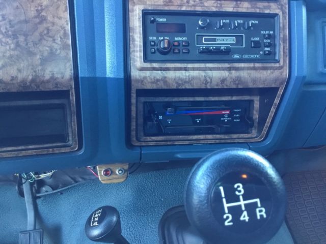 1986 Blue Ford F-250 Extended Cab Pickup