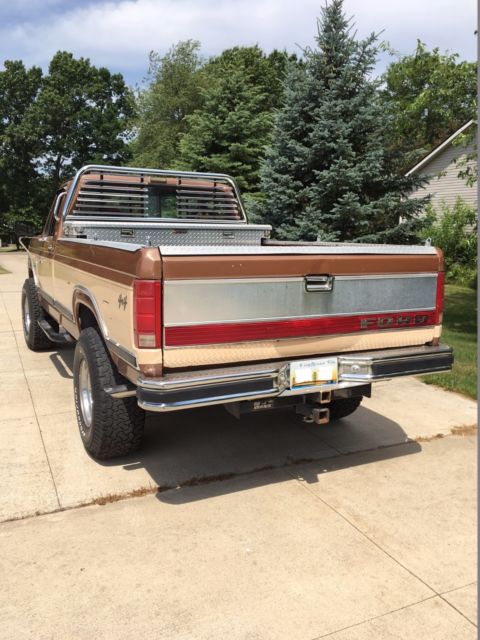 1986 Tan Ford F-250 Standard Cab Pickup