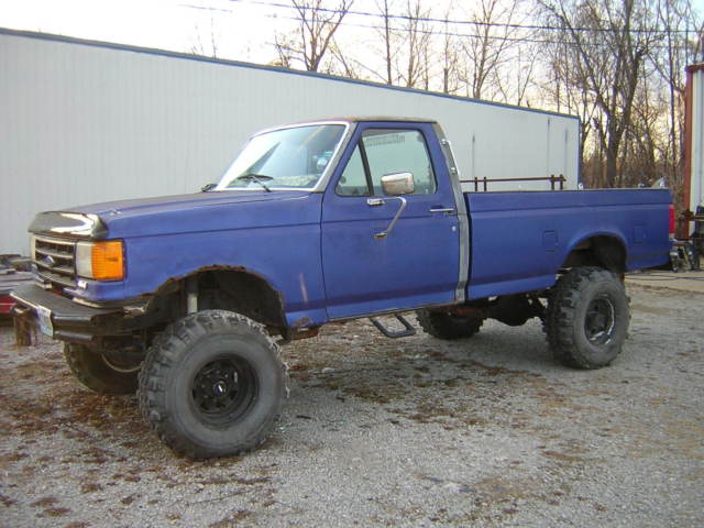 1986 Blue Ford F-250