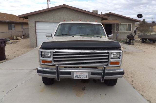 1986 Brown Ford F-250 Extended Cab Pickup