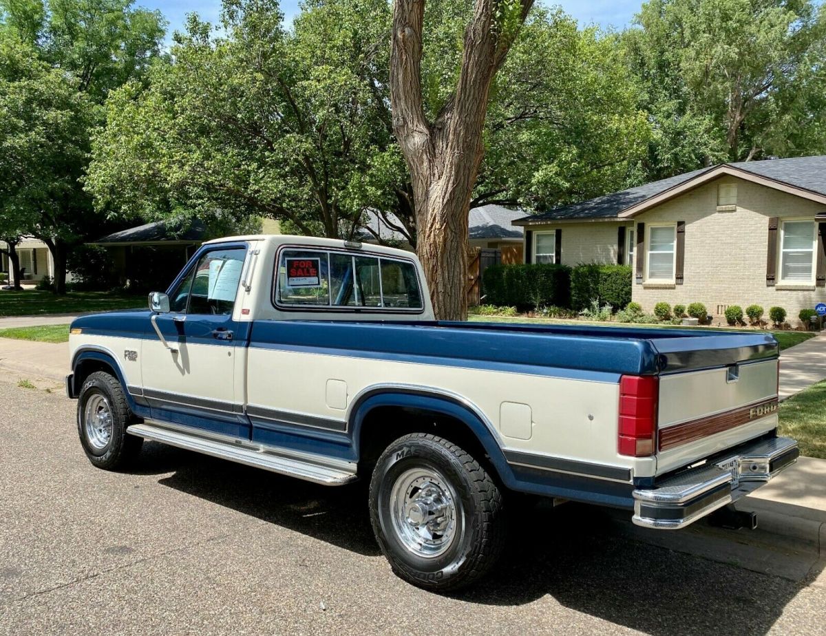 1986 Blue Ford F-250 Standard Cab Pickup