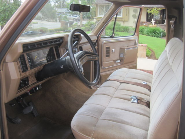 1986 Brown Ford F-250 truck