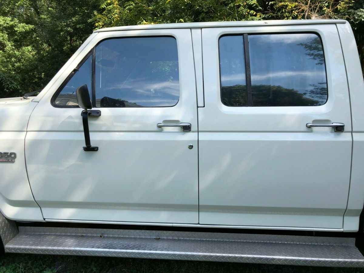 1986 White Ford F-350 Crew Cab Pickup