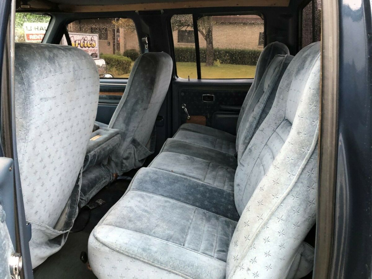 1986 Blue Ford F-350