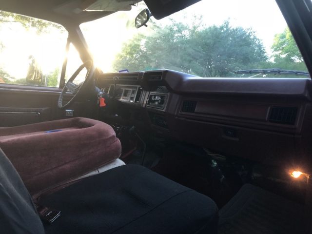 1986 Black Ford F-250 Extended Cab Pickup