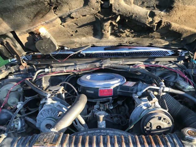 1986 Black Ford F-250 Extended Cab Pickup