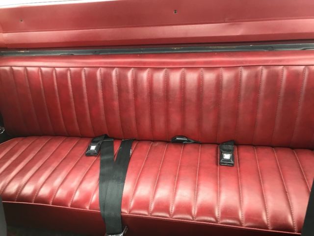 1986 Black Ford F-250 Extended Cab Pickup