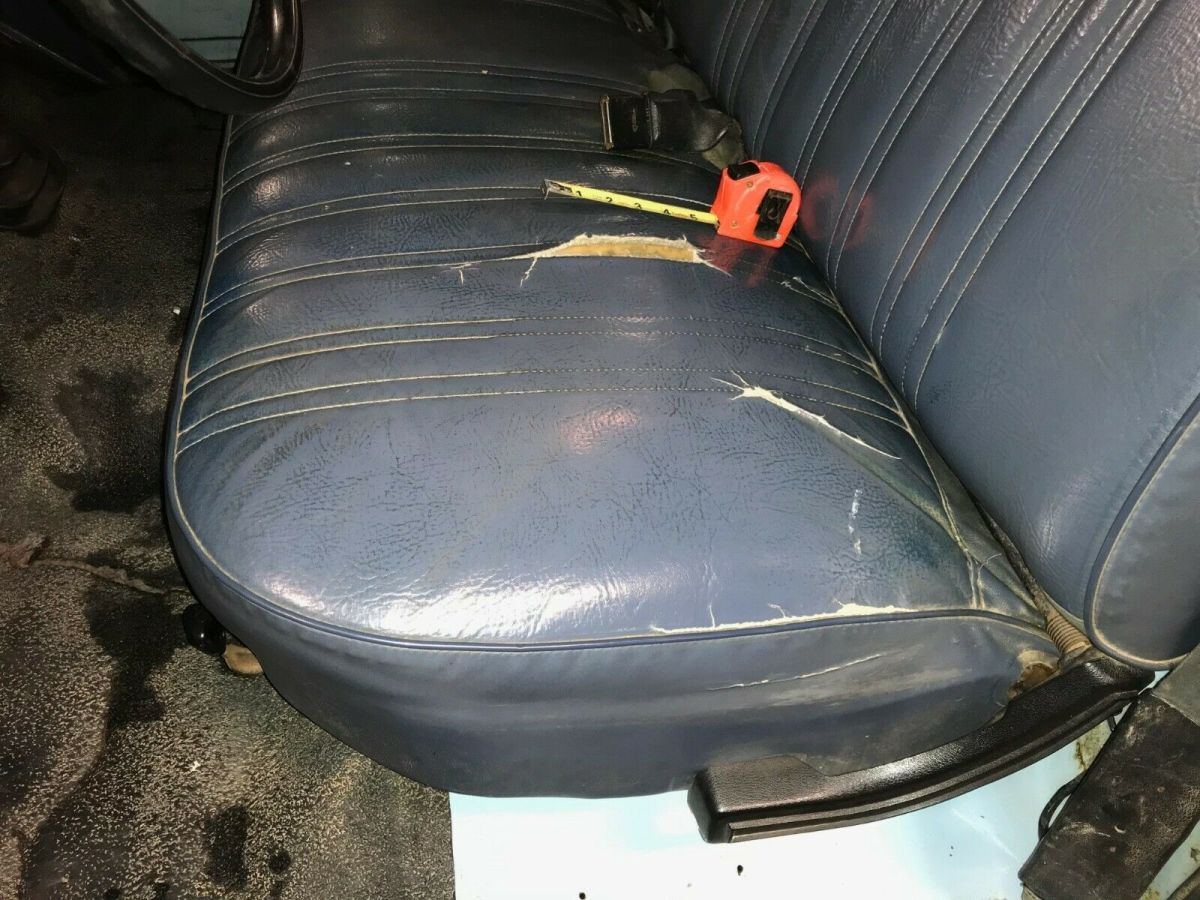 1986 White Ford F-250